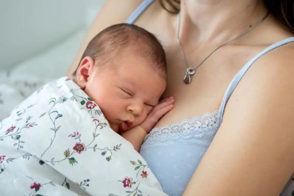 Малыш родился: инструкция по применению . Как правильно ухаживать за новорожденным?